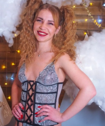 Ангелина, 21